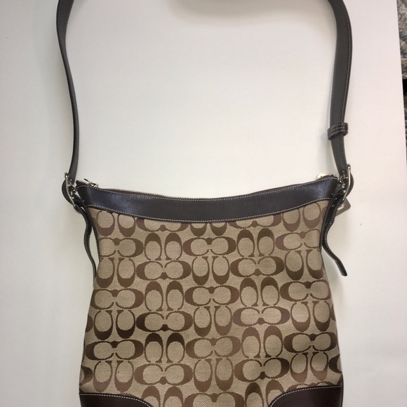 Coach Bag - Picture 2 of 8